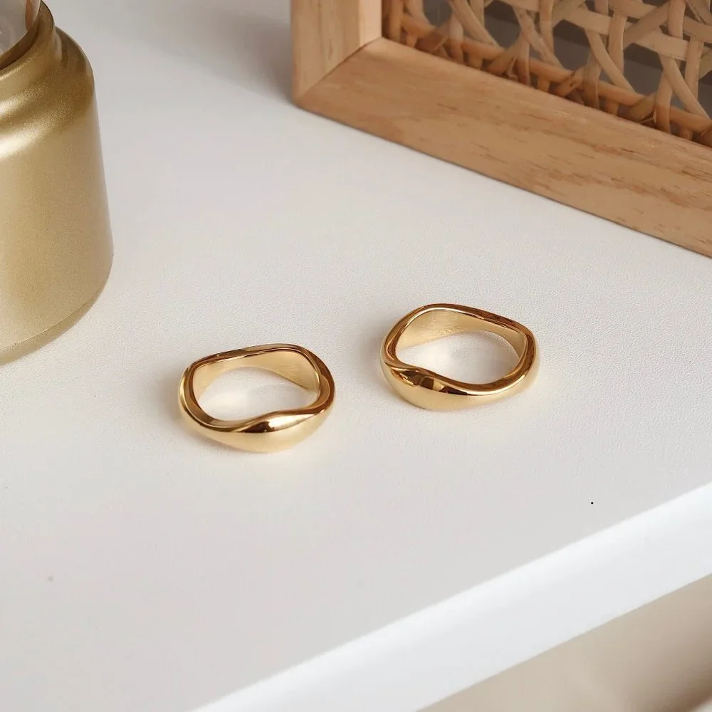 NEW 18K Gold Plated Wave Curve Ring
